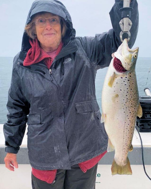 Customers fishing on Lake Ontario Fishing Charter